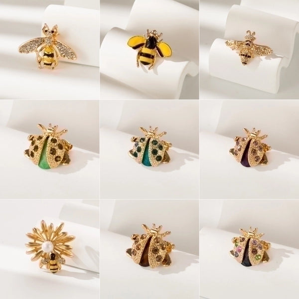 Retro Oil Dripping Bee Brooch Female Alloy Diamond-embedded Ladybug Insect Collar Pin Clothing Hat Bag Accessories