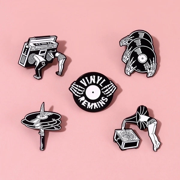 Retro Pin Radio Disc Alloy Plating Unisex Brooches