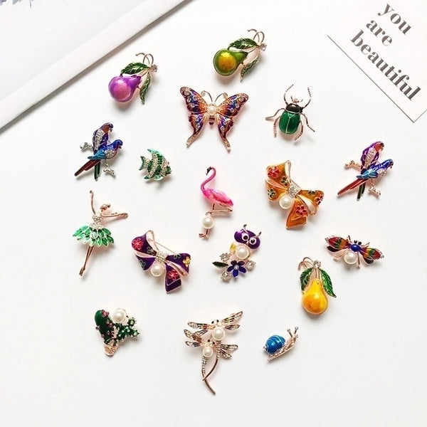 Minimalist Pin Animal Insect Alloy Plating Artificial Rhinestones Artificial Pearls Women'S Brooches