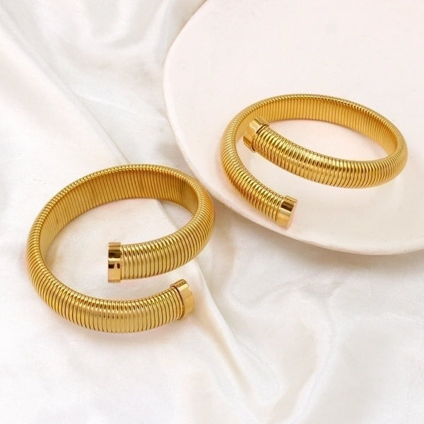 Minimalist Solid Color 304 Stainless Steel 18K Gold Plated Bangle In Bulk