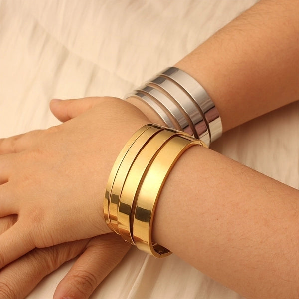 Minimalist Solid Color Titanium Steel Bangle