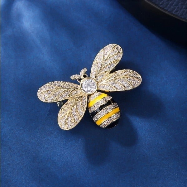 Sweet Bee Alloy Plating Inlay Rhinestones Women's Brooches