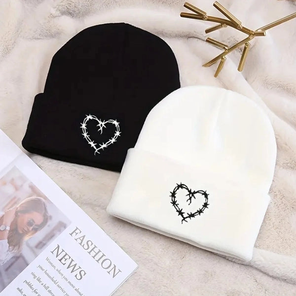 Unisex Basic Minimalist Heart Shape Embroidery Eaveless Wool Cap