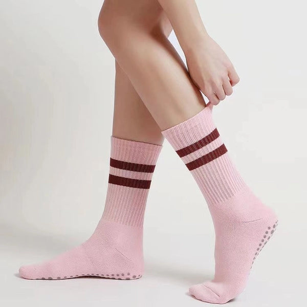 Unisex Casual Sports Letter Stripe Cotton Crew Socks A Pair