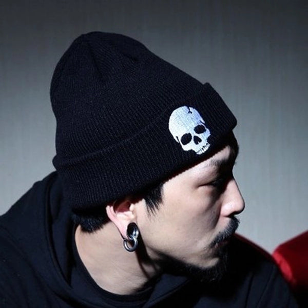 Unisex Exaggerated Punk Streetwear Skull Eaveless Wool Cap