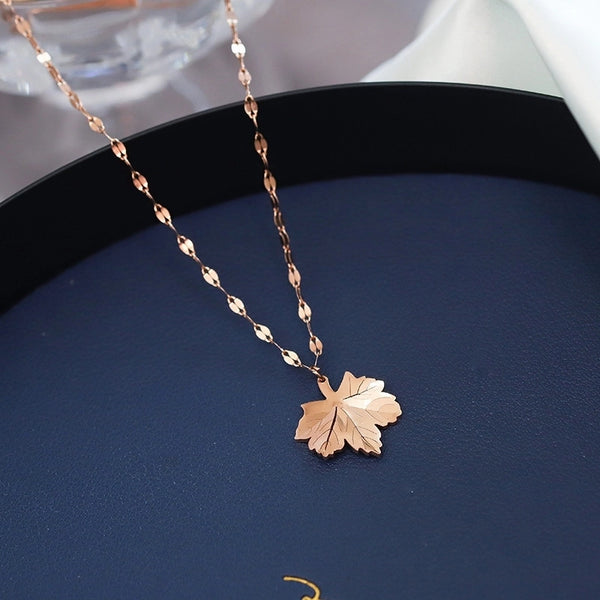 Elegant Luxurious Queen Maple Leaf Titanium Steel Pendant Necklace