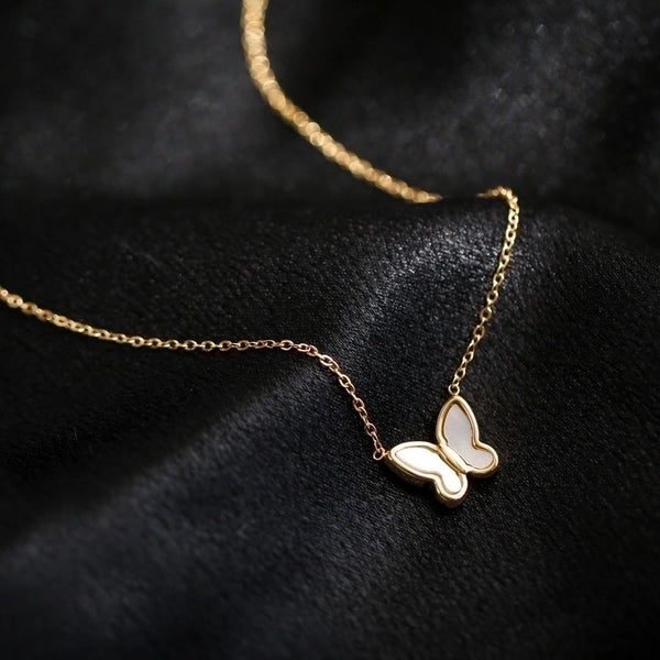 Wholesale Jewelry Retro White Shell Butterfly Clavicle Chain Necklace