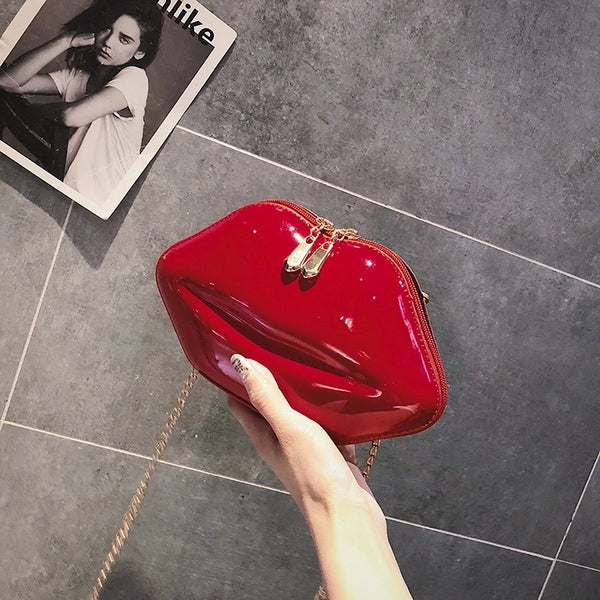 Wholesale Lip-shaped Glossy Messenger Chain Bag