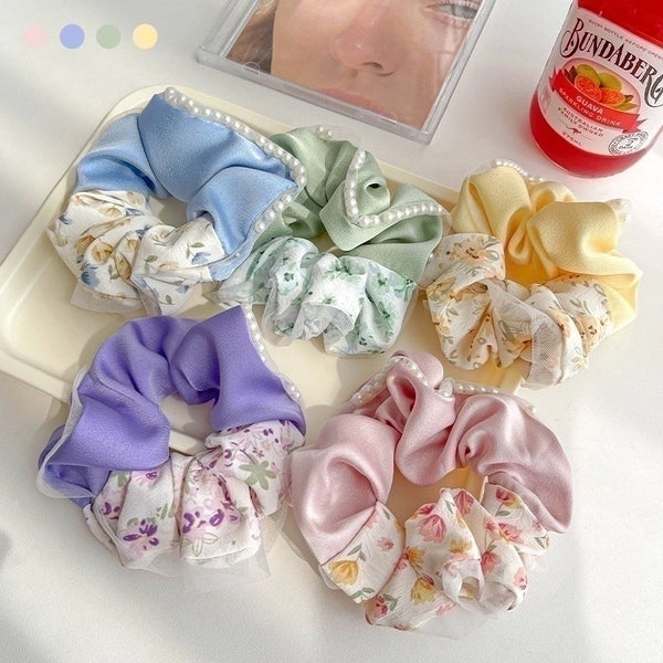 Women's Casual Sweet Flower Cloth Pearl Hair Tie