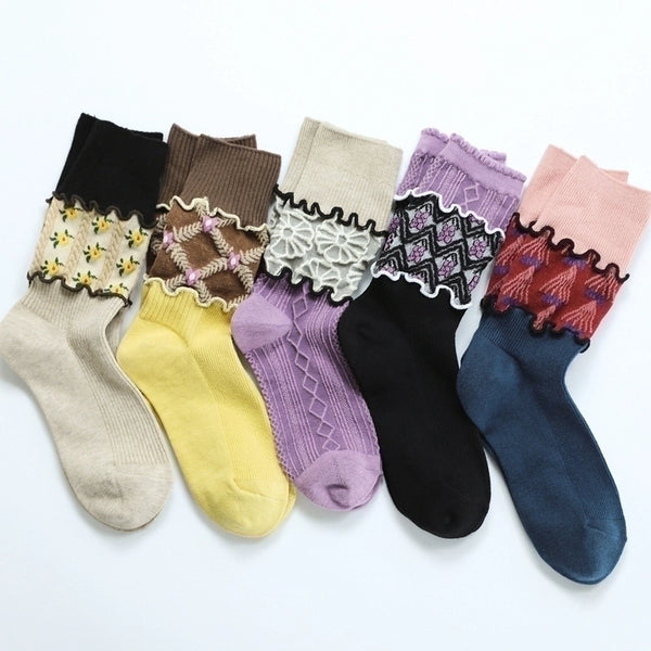 Women's Pastoral Simple Style Ditsy Floral Cotton Crew Socks A Pair