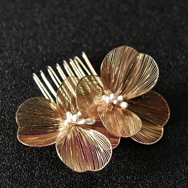 Women's Retro Flower Alloy Insert Comb