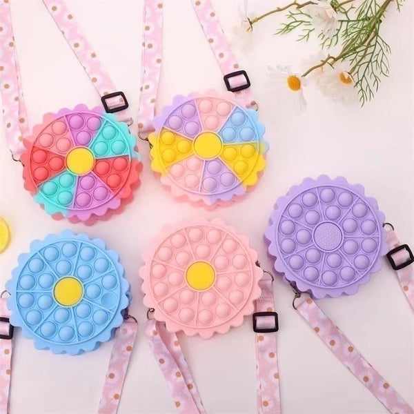 Women's Silica Gel Flower Cute Pastoral Round Zipper Coin Purse