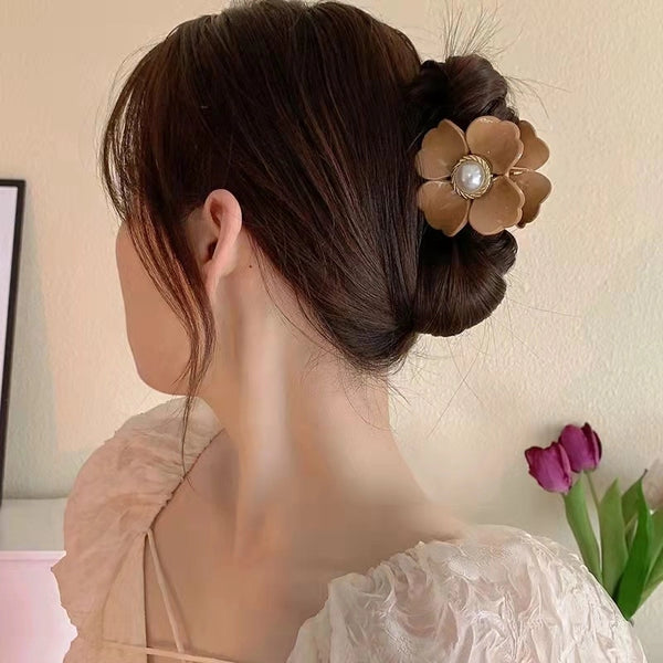 Women's Simple Style Floral Plastic Hair Claws