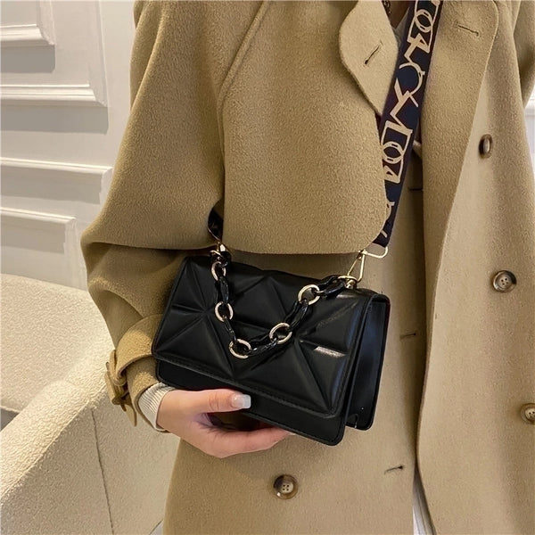 Women's Small Pu Leather Solid Color Lingge Fashion Square Magnetic Buckle Crossbody Bag