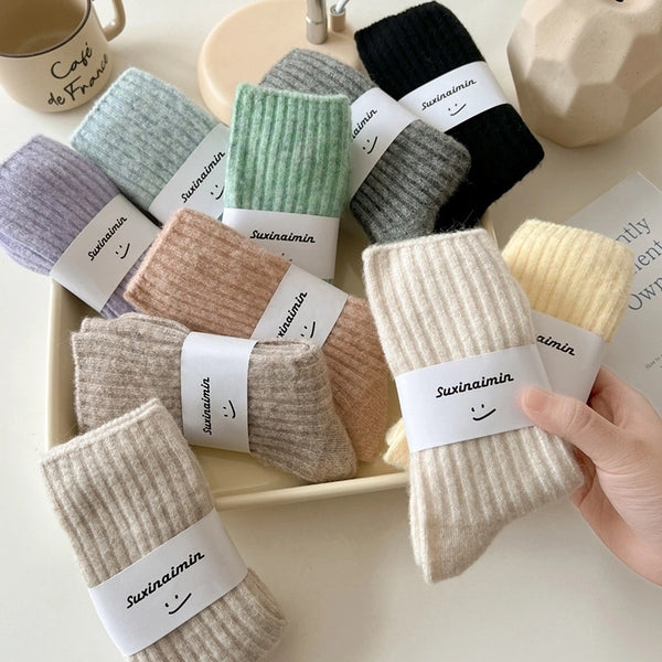 Women's Socks Autumn And Winter Large Color Thickened Winter Fleece-lined Wool Mid-calf Length Socks Women's  Fashionable Striped Pile Socks