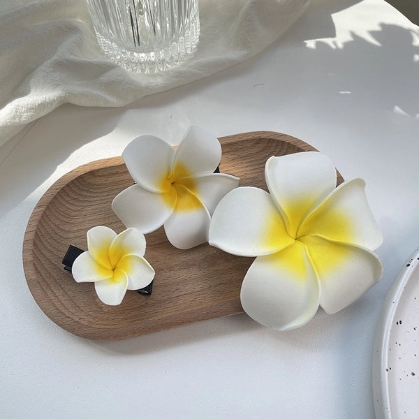 Women's Sweet Flower Plastic Handmade Hair Clip