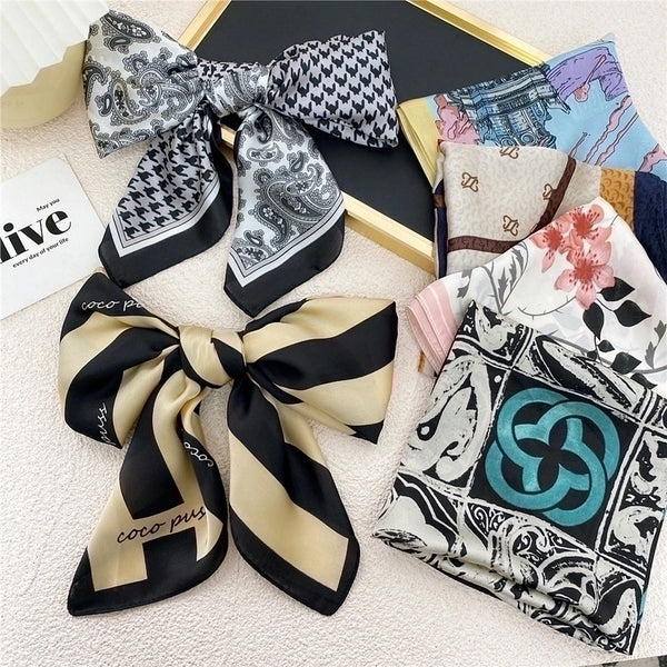 Retro Clashing Color Flower Square Silk Scarf Wholesale