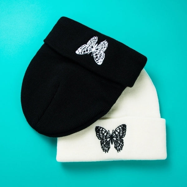 Unisex Fashion Butterfly Embroidery Crimping Wool Cap