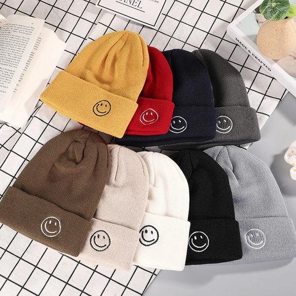 Women's Basic Smiley Face Solid Color Embroidery Eaveless Wool Cap