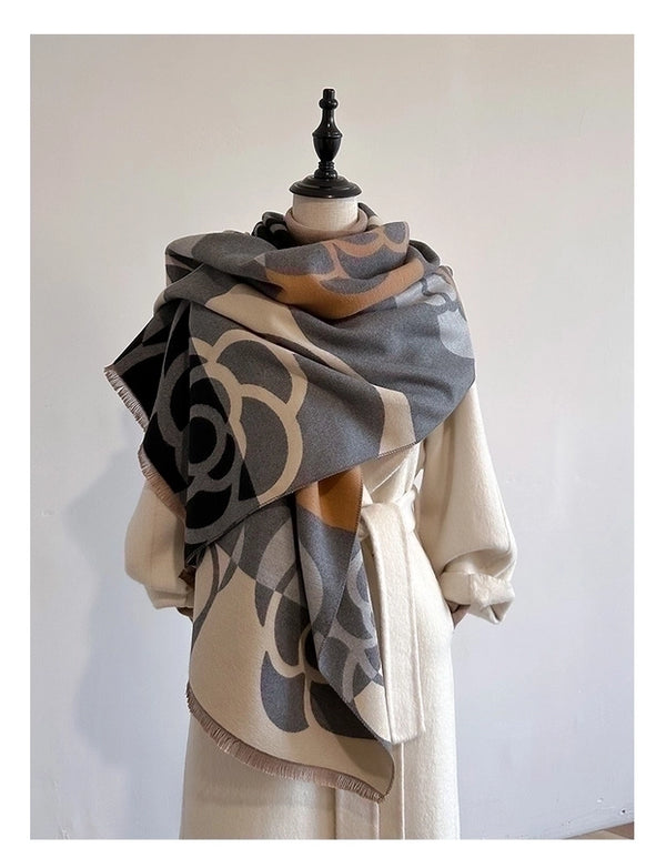 Women's Classic Style Flower Imitation Cashmere Scarf