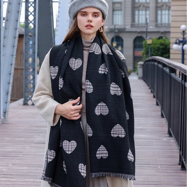 Women's Scarf High-grade Heart Printing Mid-length Warm Autumn And Winter Scarf New Winter Fashion Commuter Scarf For Women