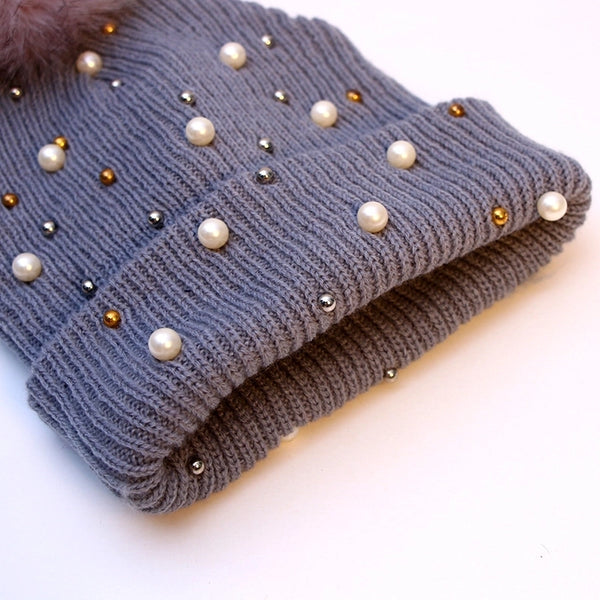 Women's Simple Style Solid Color Pearl Crimping Wool Cap