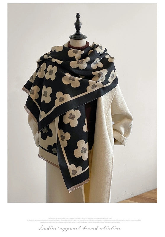 Women's Sweet Flower Imitation Cashmere Scarf